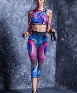 BADINKA Spiral Focus Capri Leggings Purple